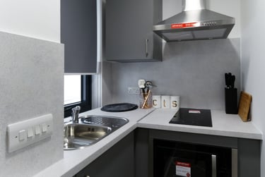 Classic Studio at Oldway Centre, 39 High Street, City Centre, Swansea, SA11LA - Image 5